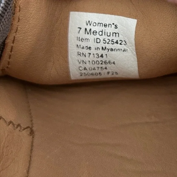 LL Bean Women Grey Tumbled Leather B-Bound Moccasin Loafers 525423 Size 7 Medium - Picture 12 of 12